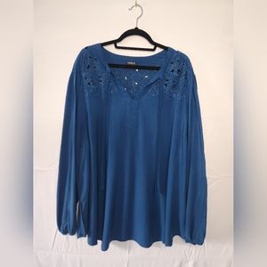 3/$25 Torrid Blue Embroidered Cut Out Top Size 4